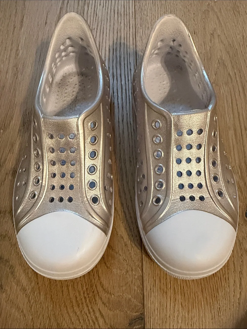 wonder nation Metallic Rose Gold Kids Water Shoes with White Toe